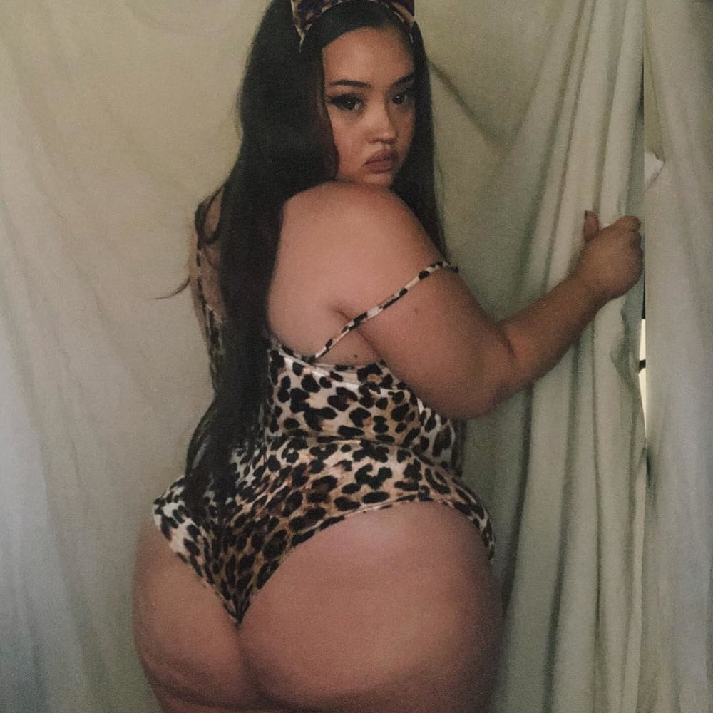 Sexy curvy bbw pawgs hot big tits big ass
 #99421970