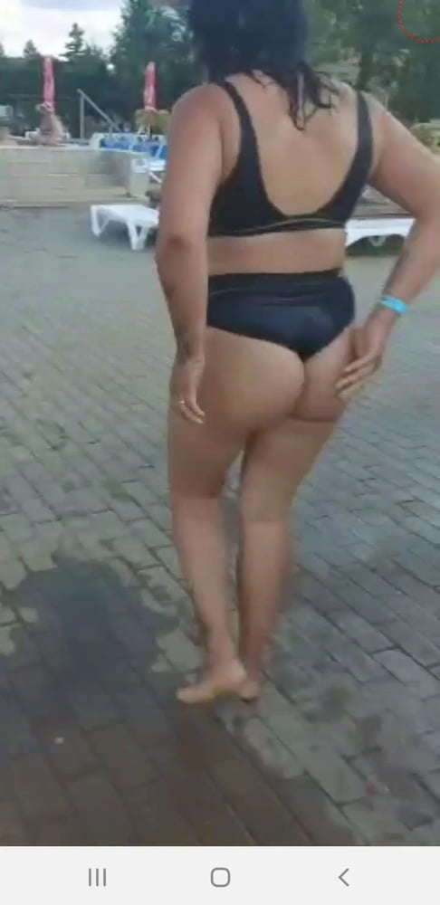Bust and sexy ass bikini live facebook romanian #88965614