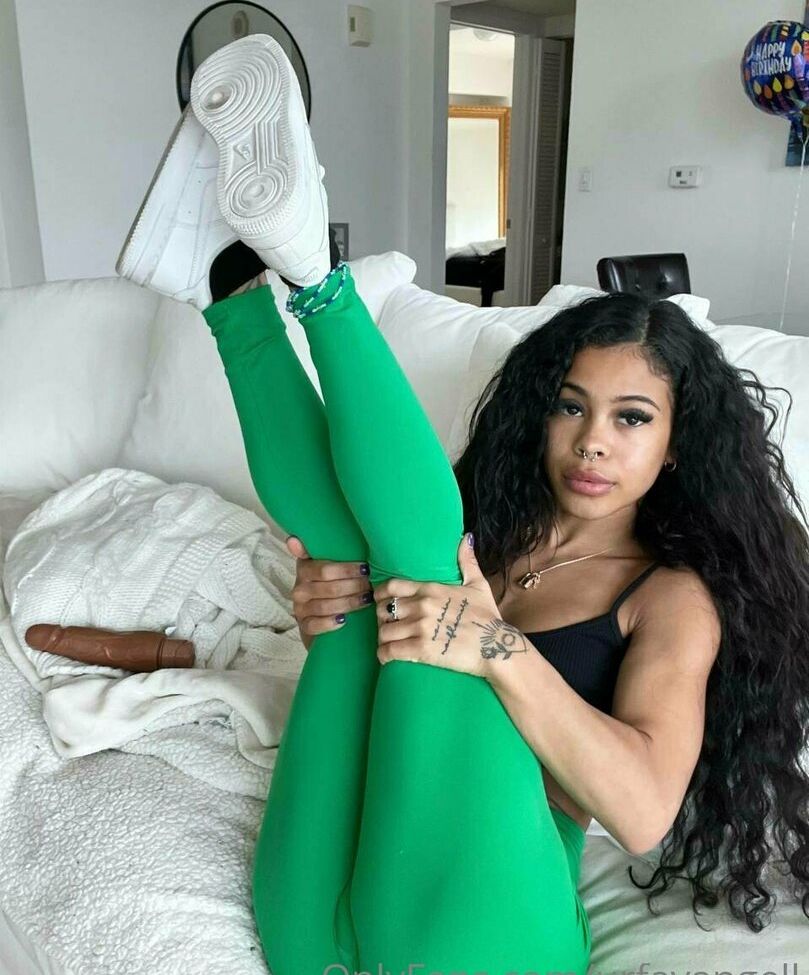 Urfavangell nude #108705929