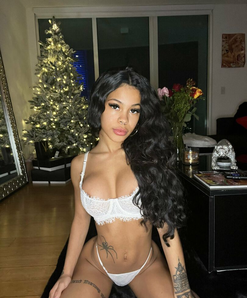 Urfavangell nude #108706053