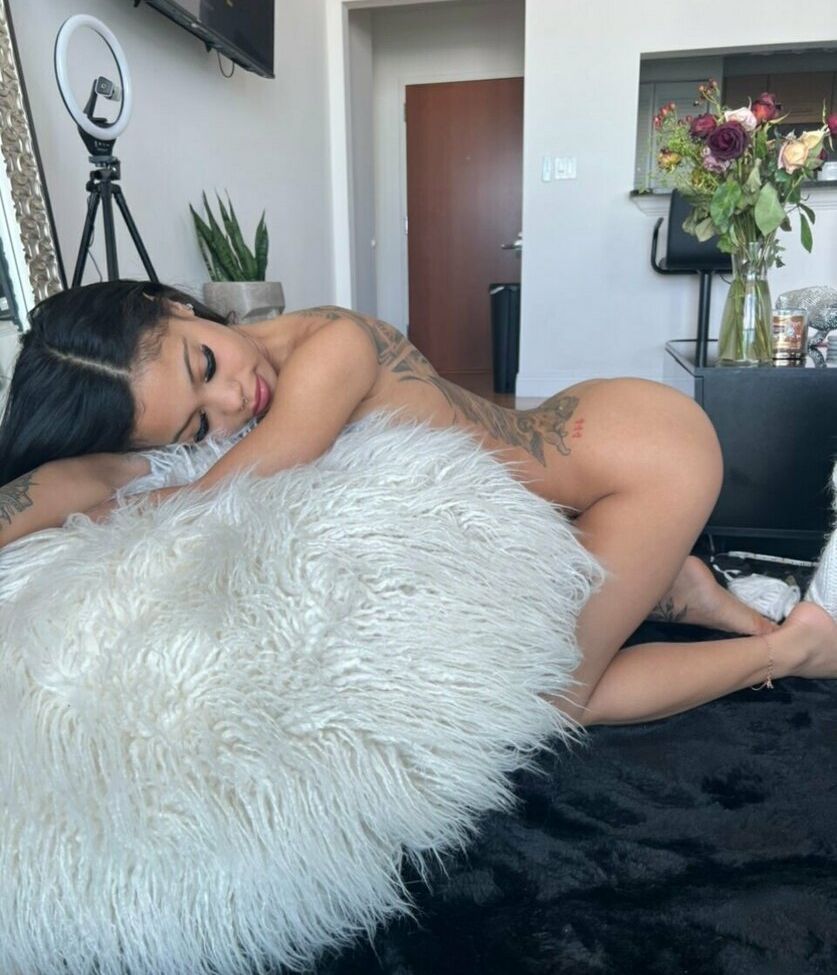 Urfavangell nude #108706075