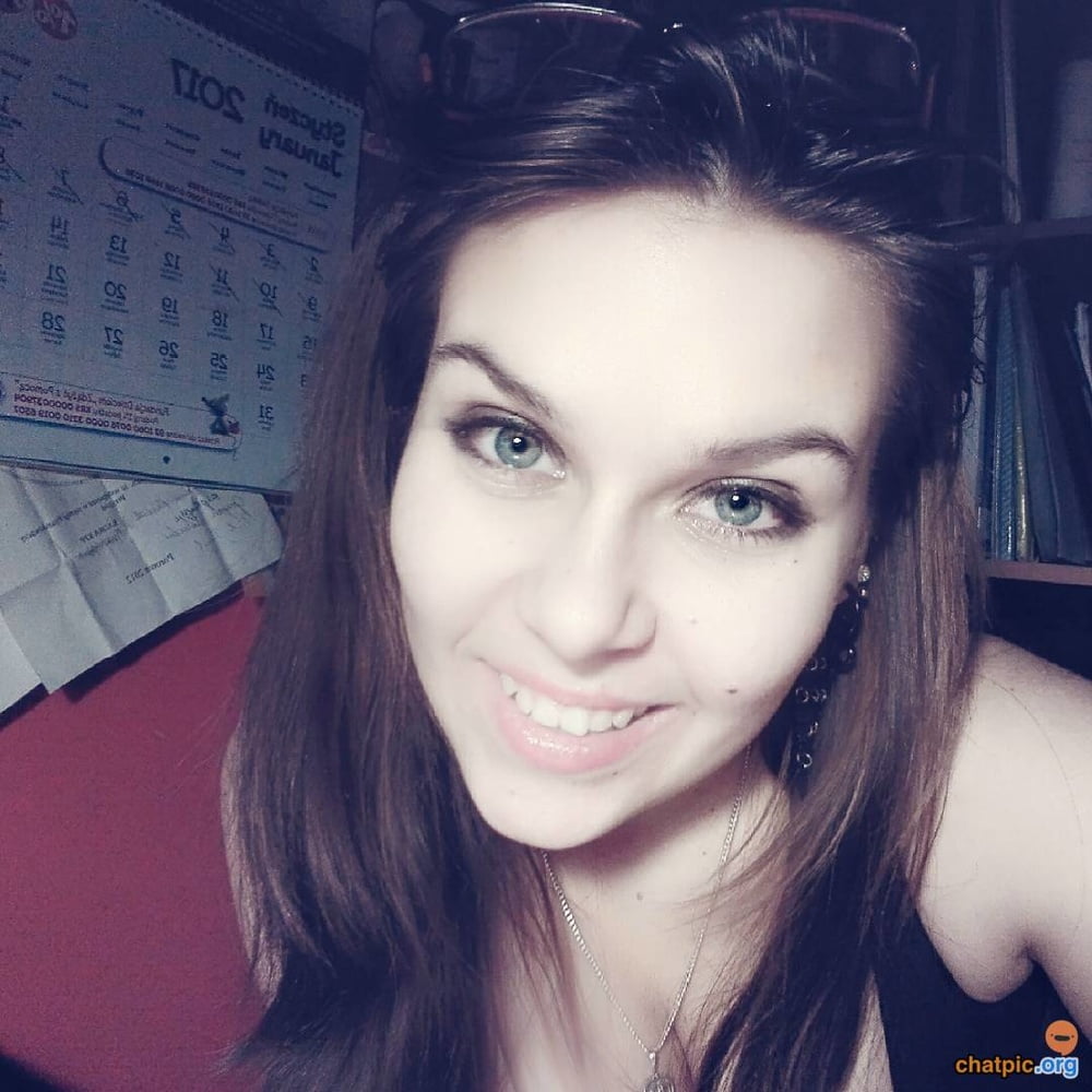 Nicht nackt
 #90257463