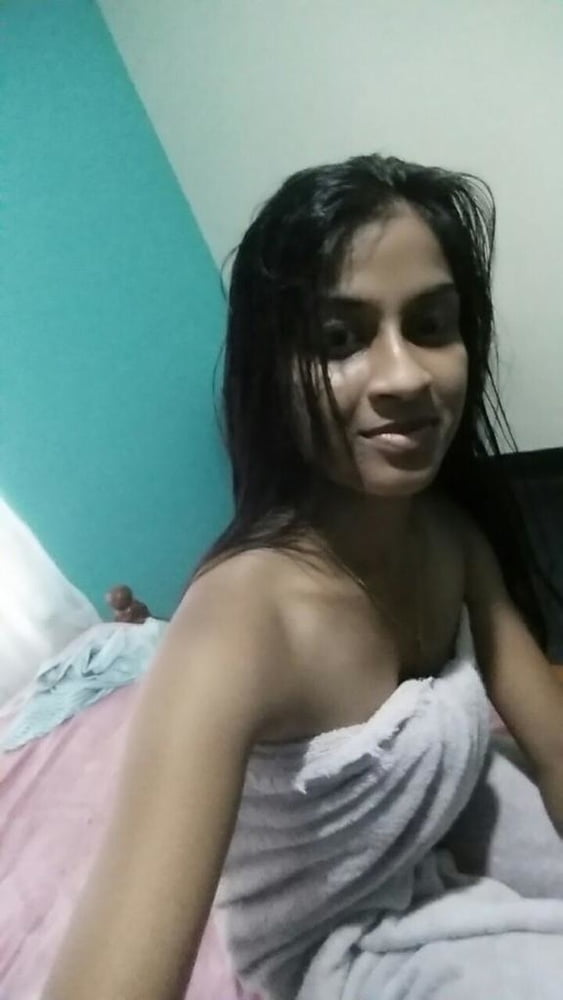 Linda chica de coño y tetas
 #88205838