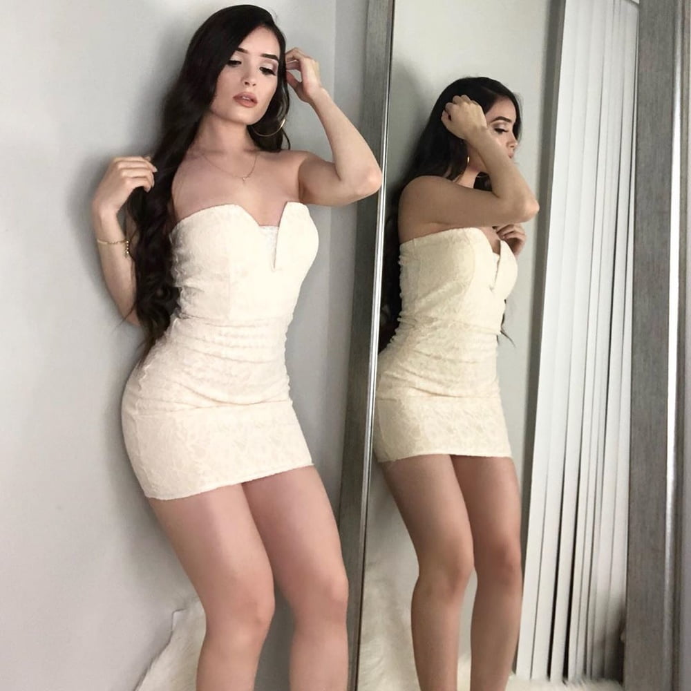 Sexy milf latina che ama la doppia perforazione anale foto (2)
 #88692998