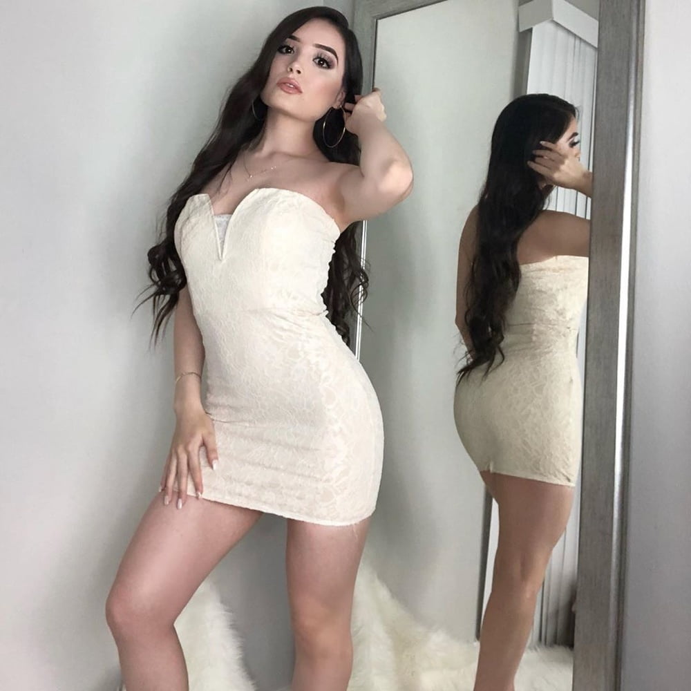 Sexy milf latina che ama la doppia perforazione anale foto (2)
 #88693004