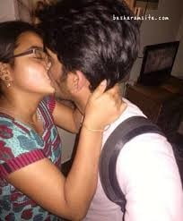 Desi kissing
 #103148128