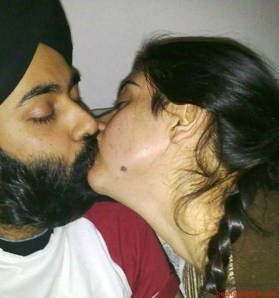 Desi kissing
 #103148148