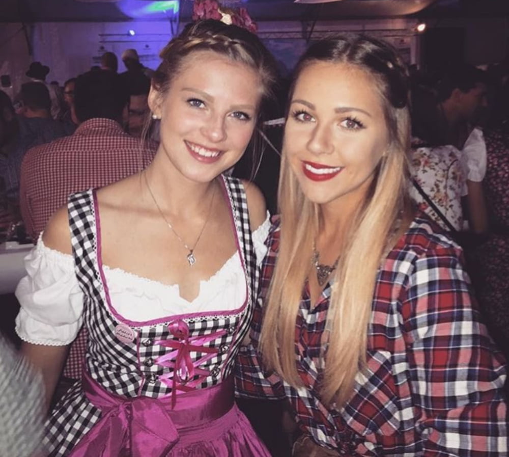 Sexy Dirndl Mädchen 384
 #80856396