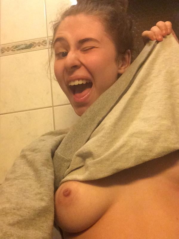 Tetas de todo tipo capítulo 4
 #100043863