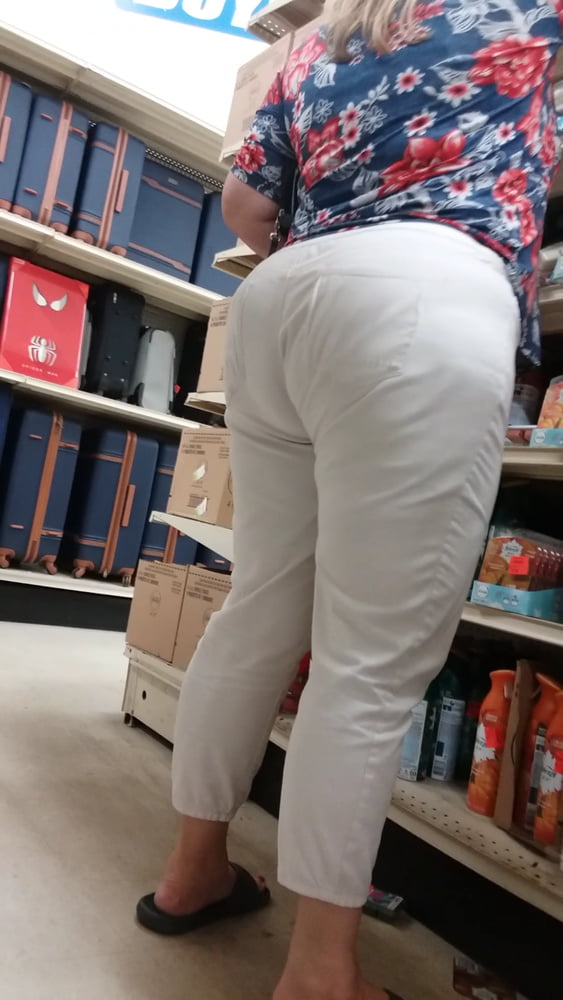 Mature pawg jeans bianchi
 #90688085