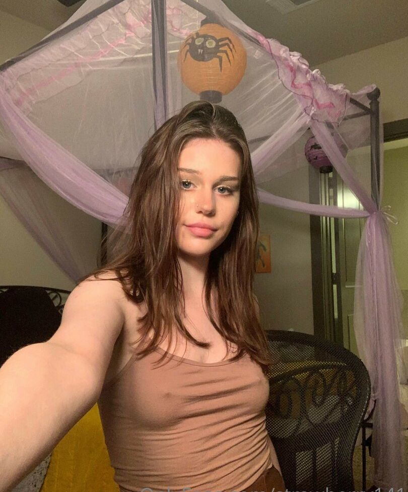 Strawberry141 desnuda #108169958