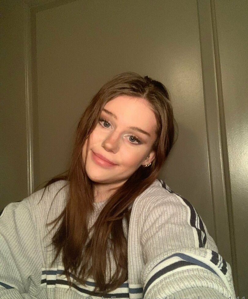 Strawberry141 desnuda #108170016