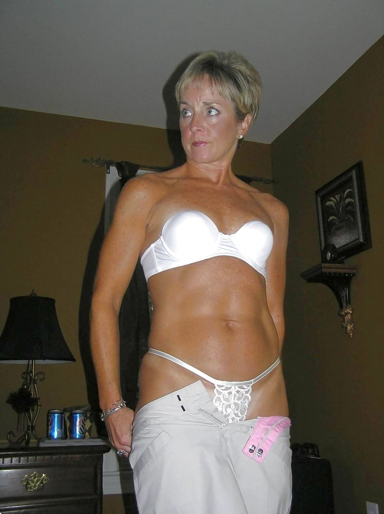 GILFs #80139466
