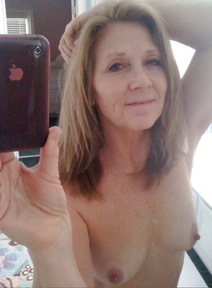 GILFs #80139554