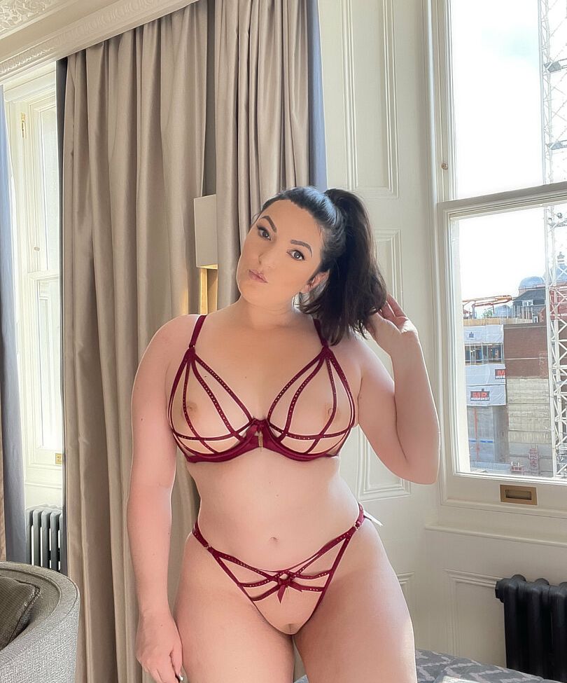 Gfe-alice desnuda #109429348