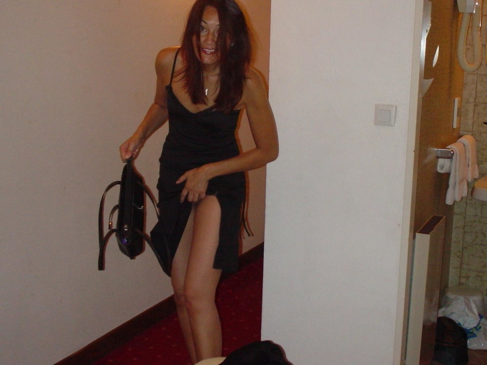 Super sexy brunette
 #94863948