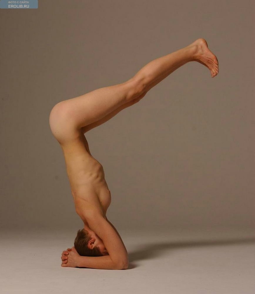 Chica flexible
 #100808814