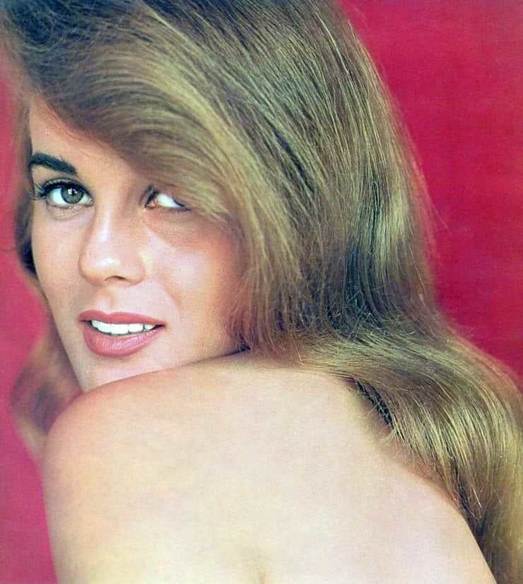 Ann-margret olsson
 #100228004