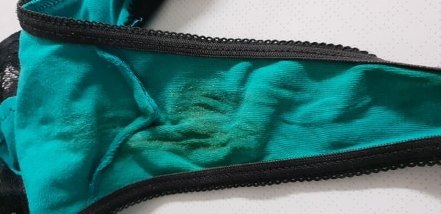 My sis dirty and used slips panties strings - Schwester slip #90381764