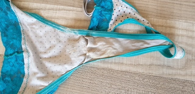 My sis dirty and used slips panties strings - Schwester slip #90381807
