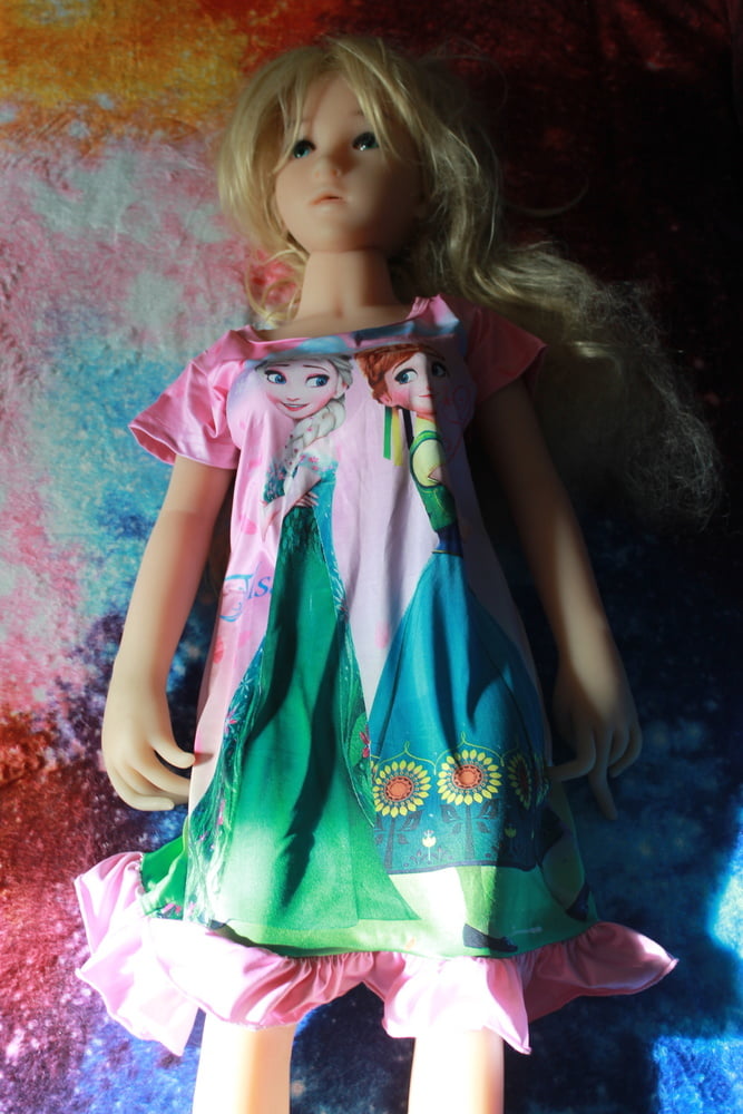 100 cm wm sexdoll in now frosen dress
 #105124534