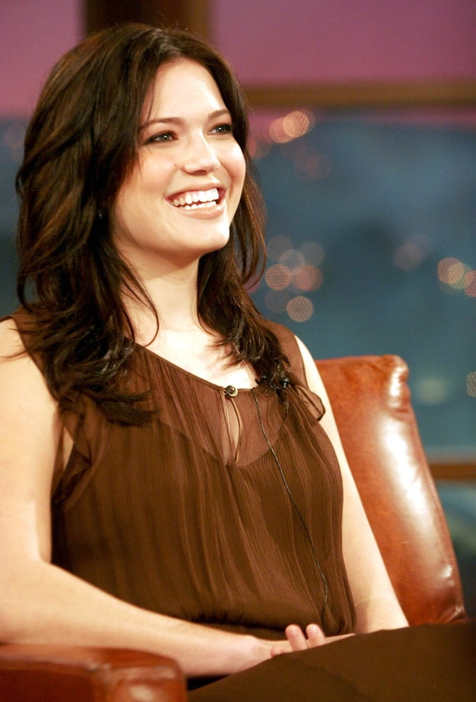 Mandy Moore - Late Late Show with Craig Ferguson 28 Apr 2006 #82334385