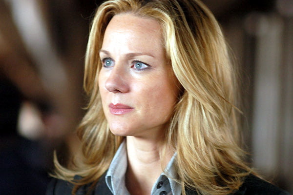 Laura linney
 #101739415