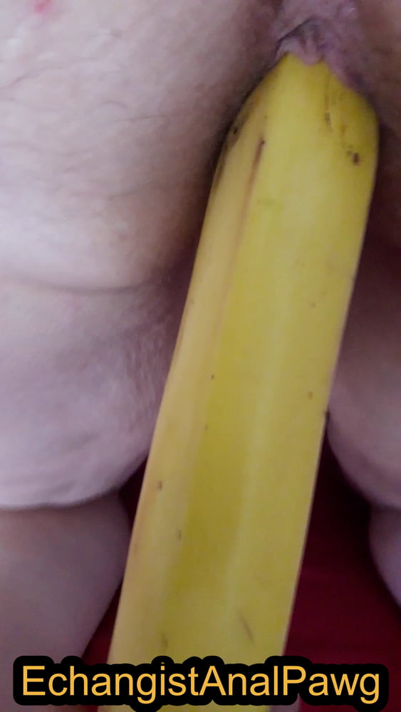 Etirement et gapping de mon trou du cul avec une longue banane
 #106590427