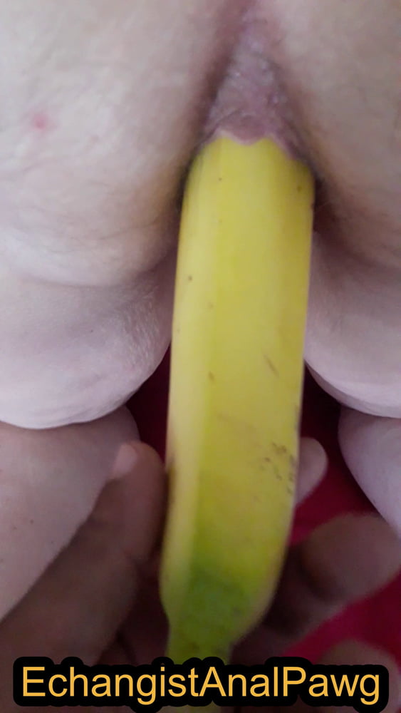 Etirement et gapping de mon trou du cul avec une longue banane
 #106590461