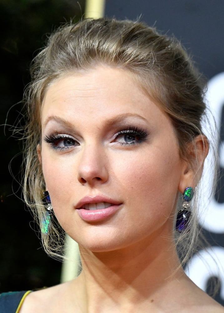 La bella faccia del cazzo di Taylor Swift
 #96923914