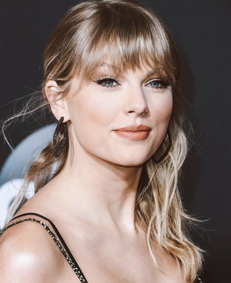 Taylor swift's beautiful fucking face
 #96924050