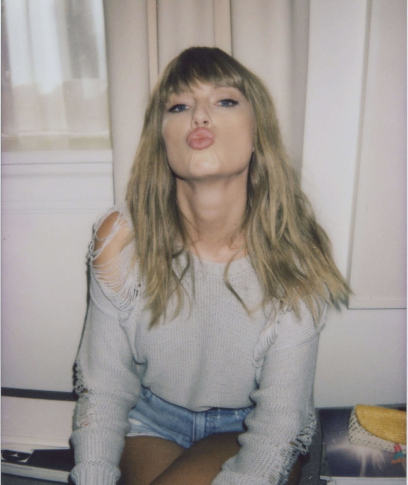 La bella faccia del cazzo di Taylor Swift
 #96924059