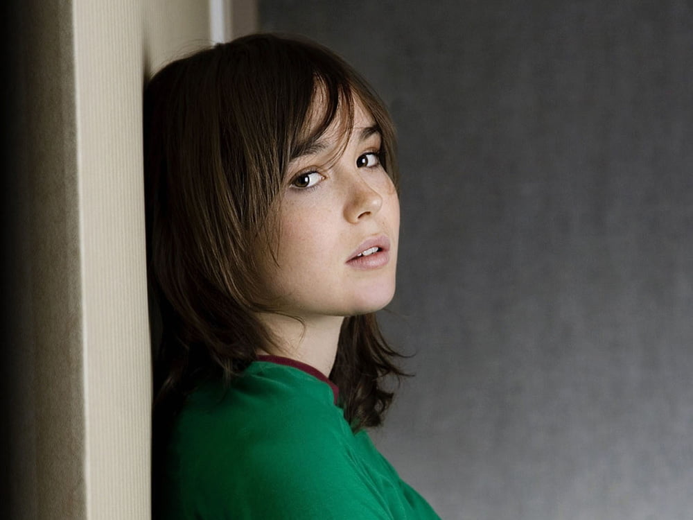 Fap material: ellen page
 #98004450