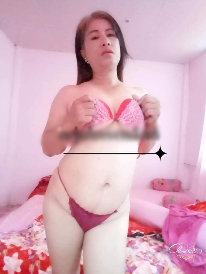 Gadis tetek besar di rumah #87358814