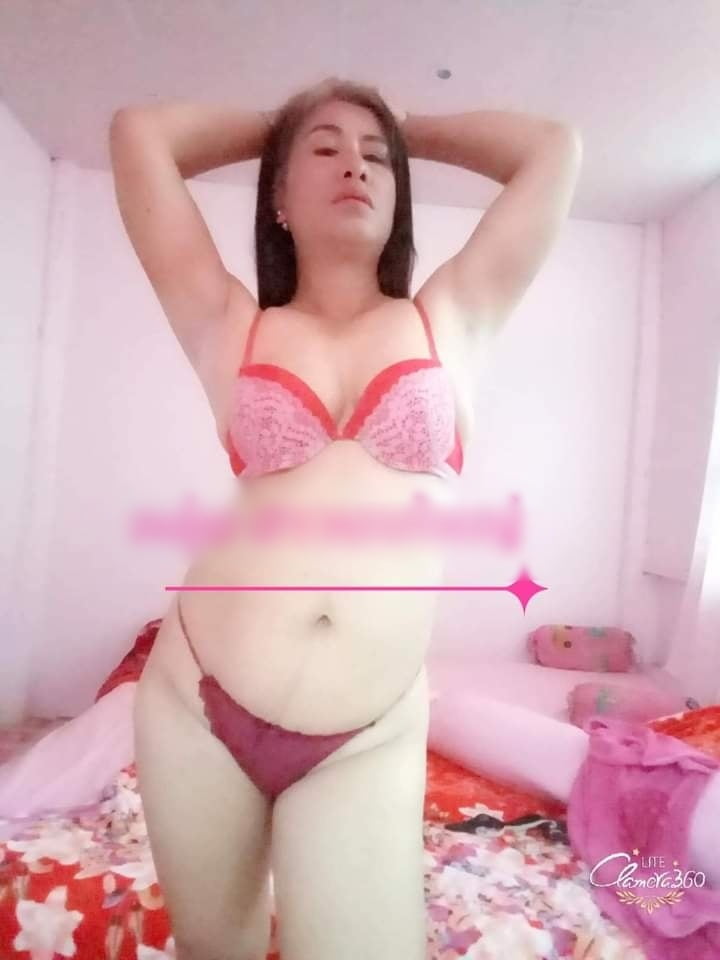 Gadis tetek besar di rumah #87358820