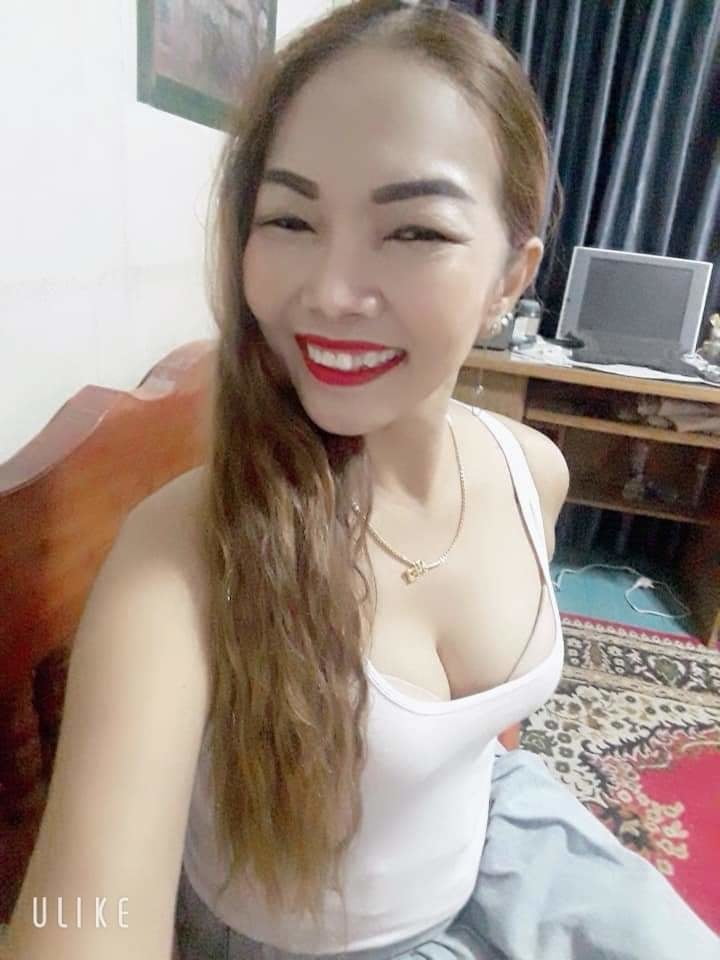 Gadis tetek besar di rumah #87358871