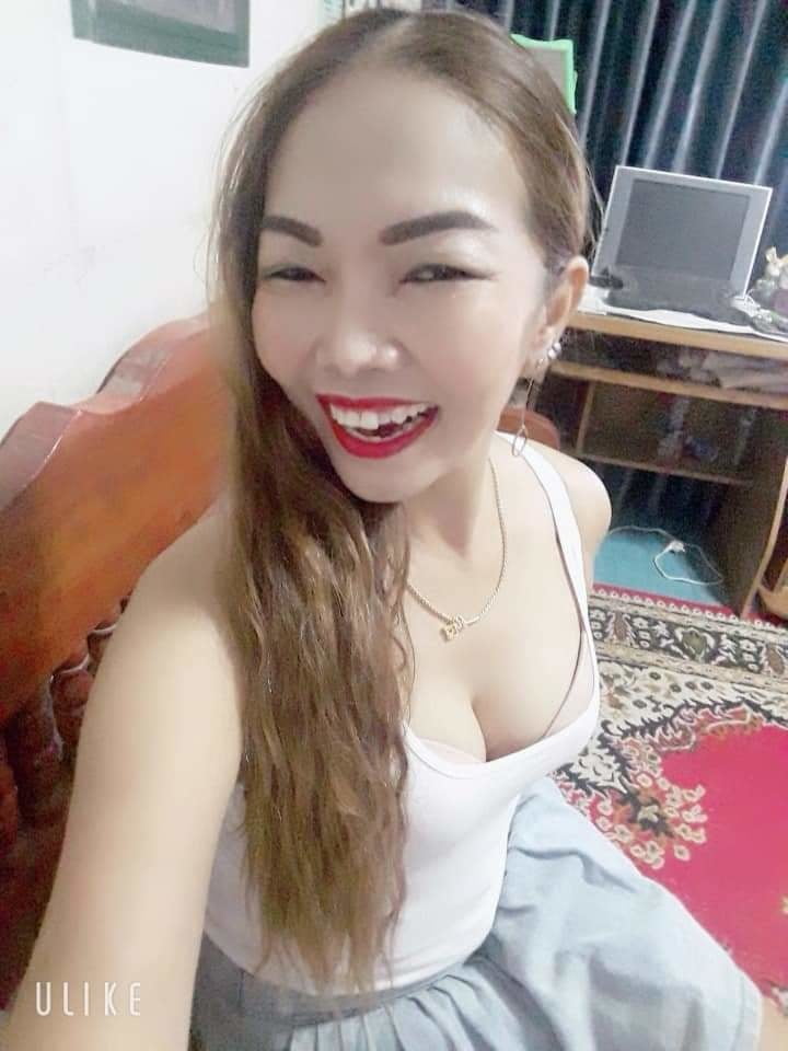 Gadis tetek besar di rumah #87358874