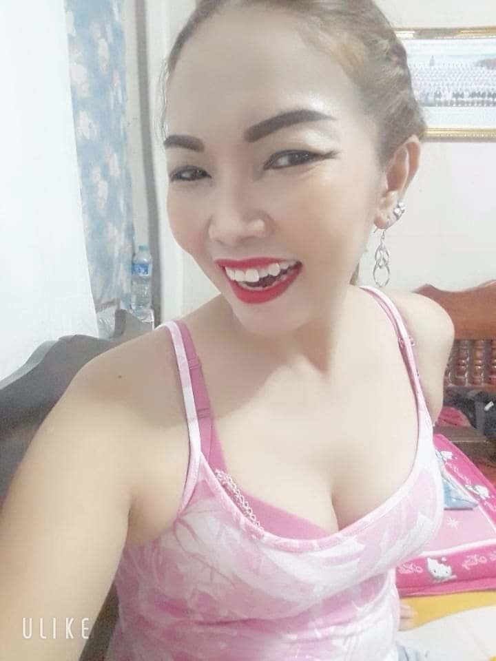 Gadis tetek besar di rumah #87358878