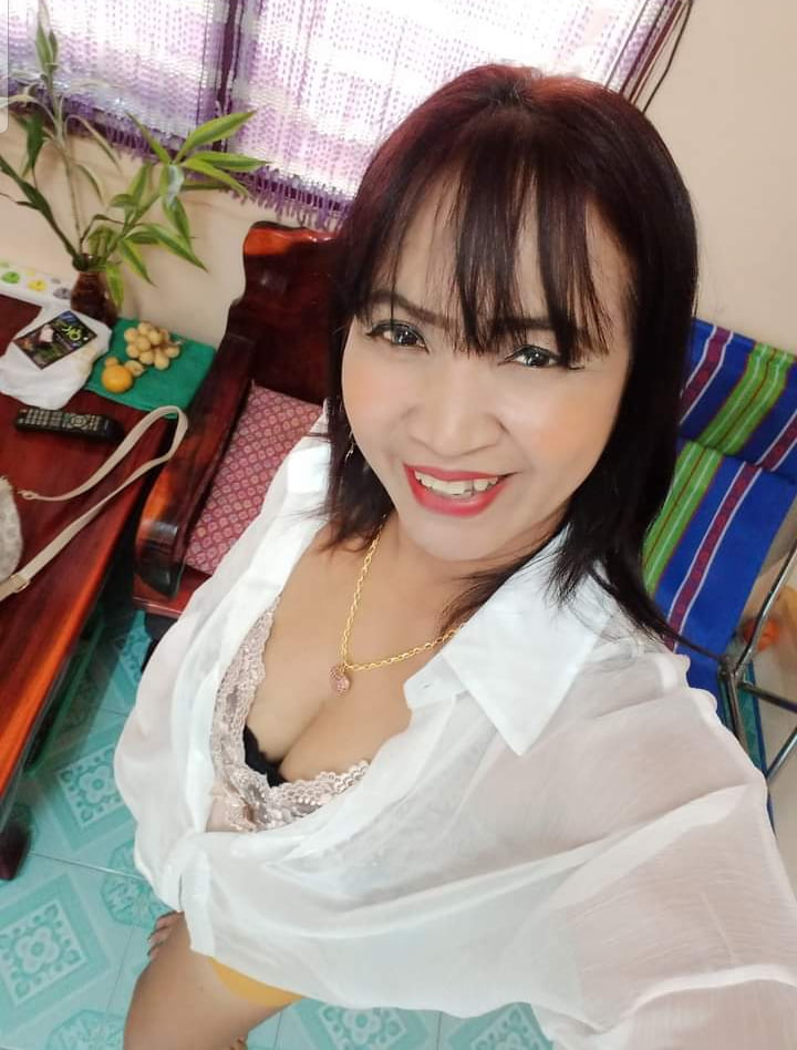 Gadis tetek besar di rumah #87358935