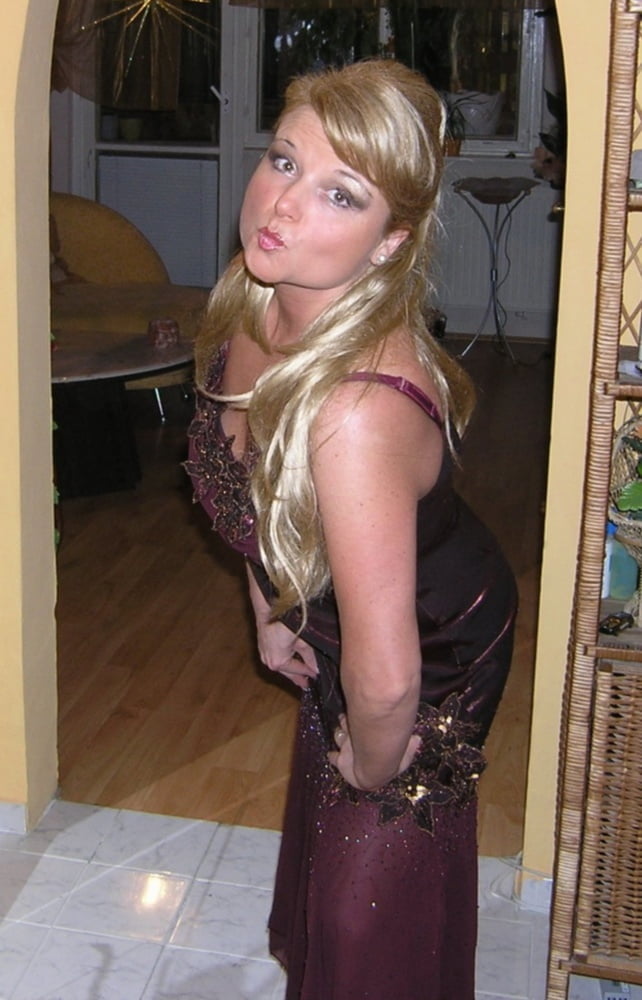 Vera une femme vraiment sexy que je viens de rencontrer xxxx
 #95525076