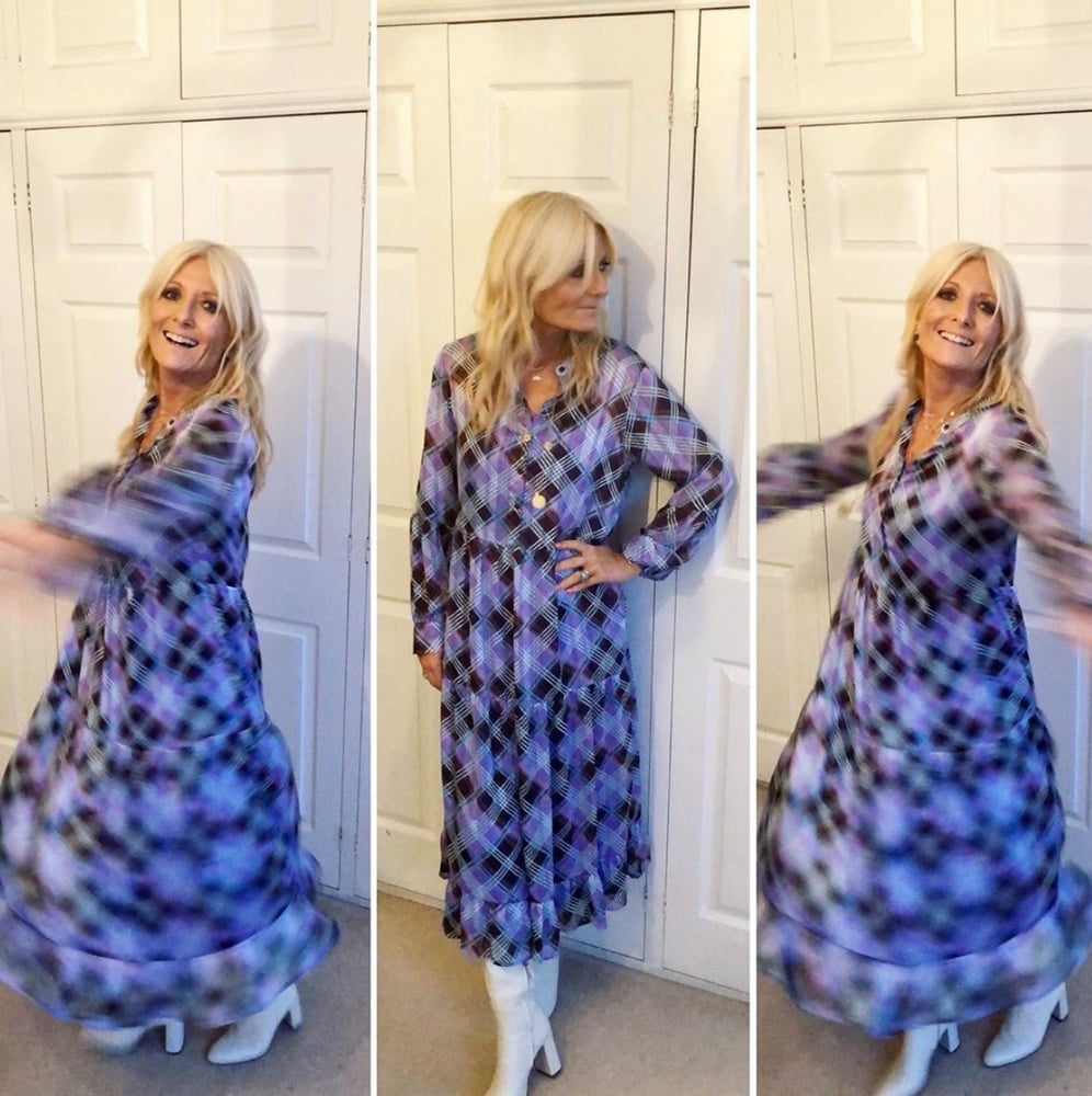 Weibliche Berühmtheit - gaby roslin
 #103898012
