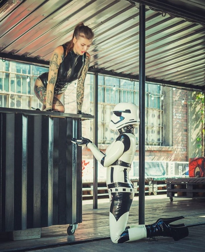 Alt Mädchen 189
 #81830933