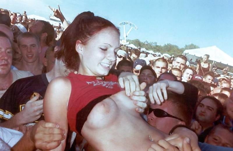 Flashing Tits #95343113