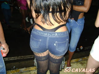 Gostosas nas ruas #92172129