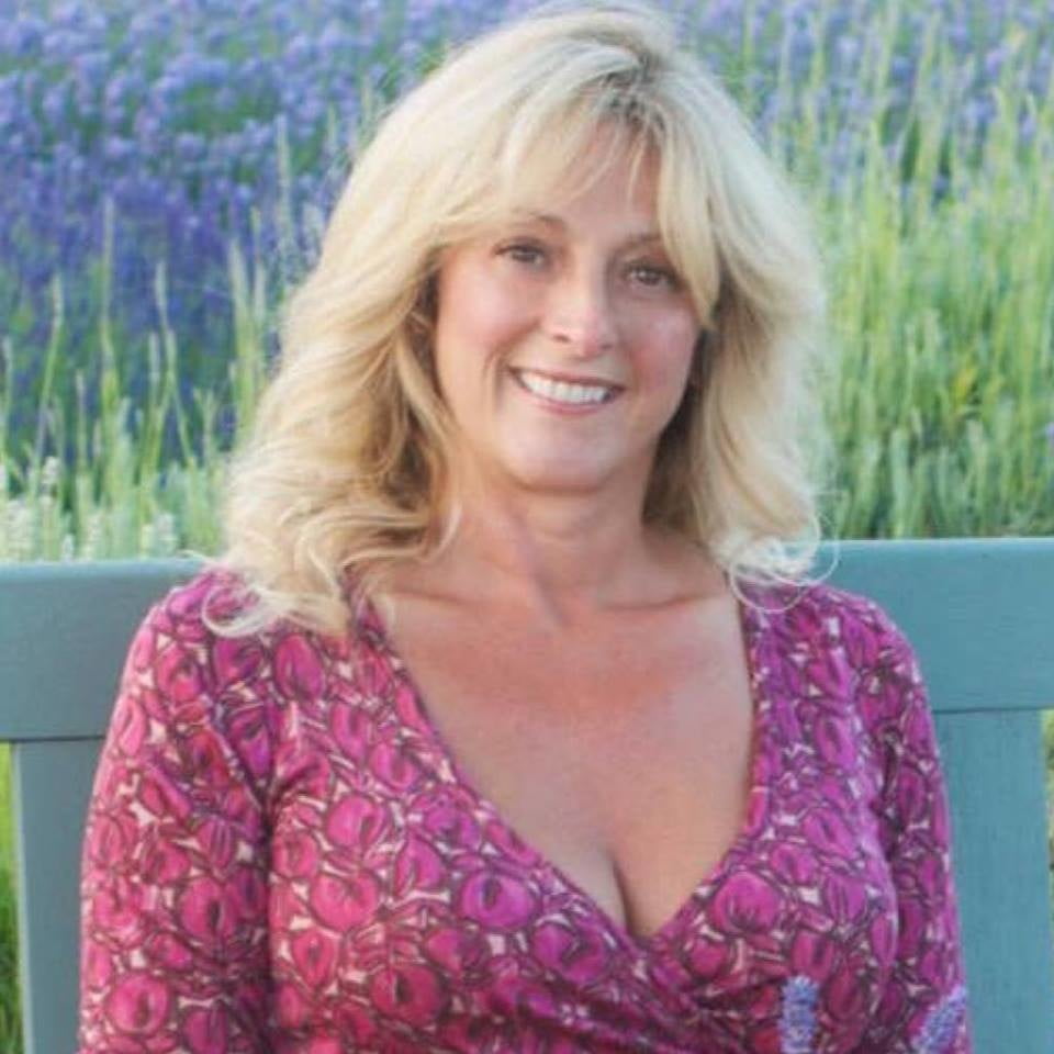 Cubierto - usa tu imaginación
 #91330636