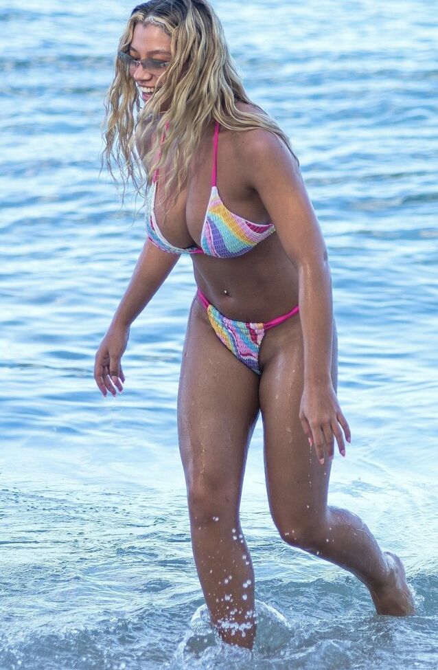 Molly Rainford desnuda #108404170