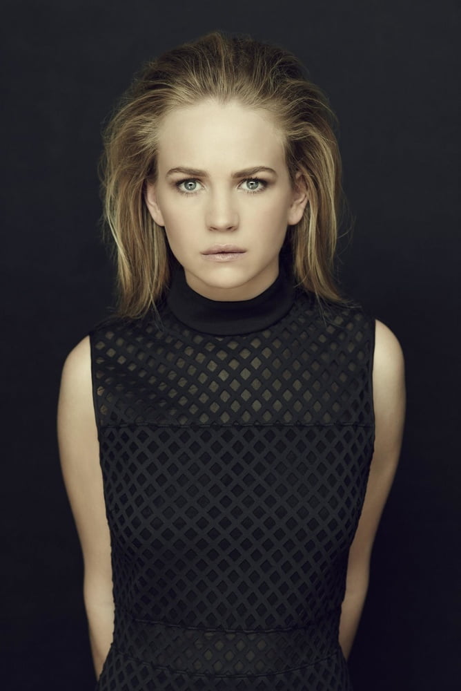 Britt Robertson why do I obsess over her so much? #82181673