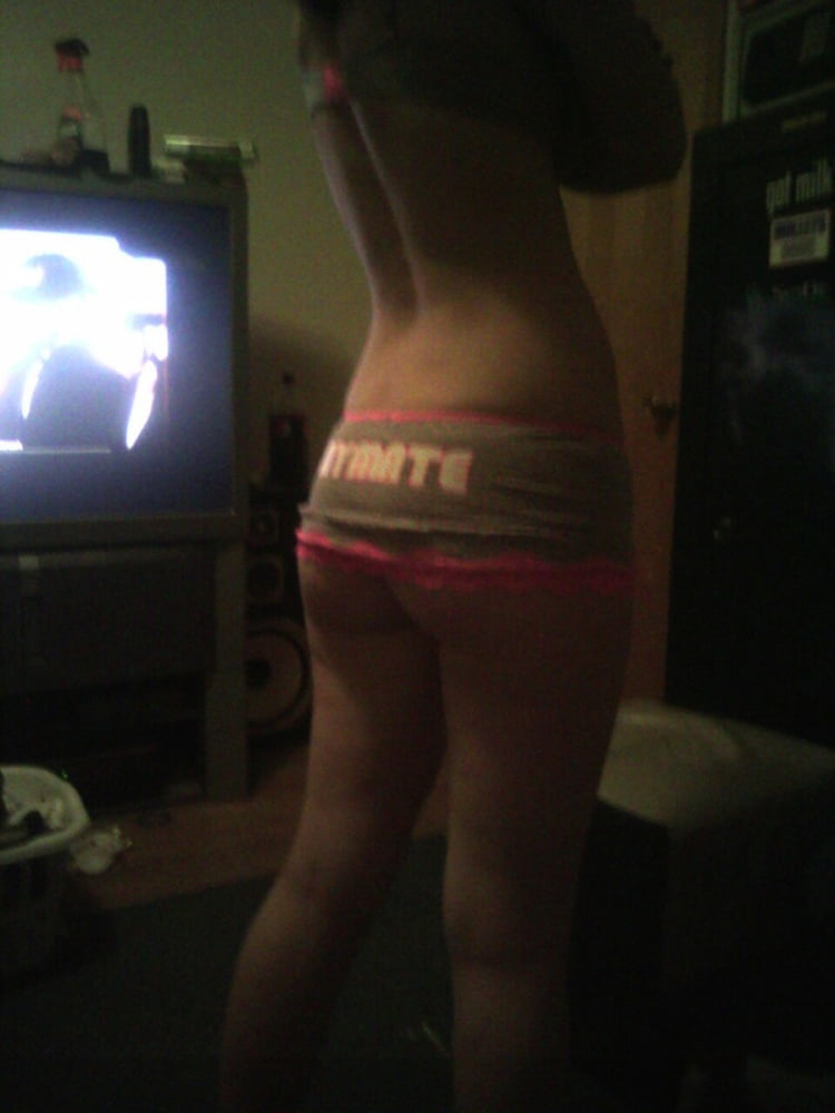 いたずら女子高生
 #104282958