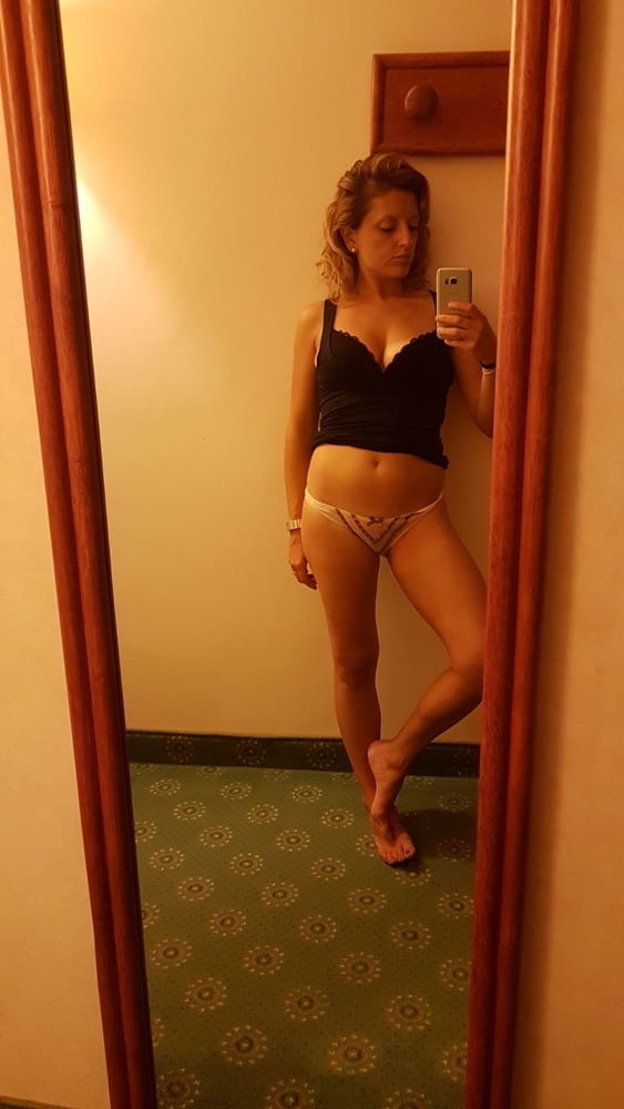 Lorraine Romano webslut needing exposure and reposting #94179335