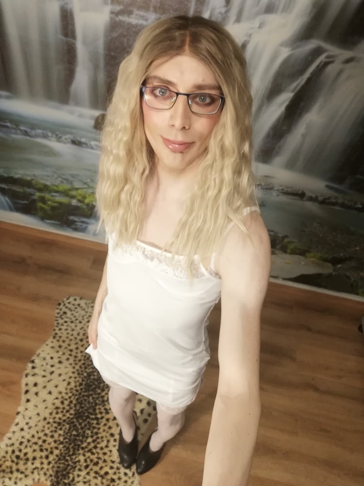 Sissy Existence (44)